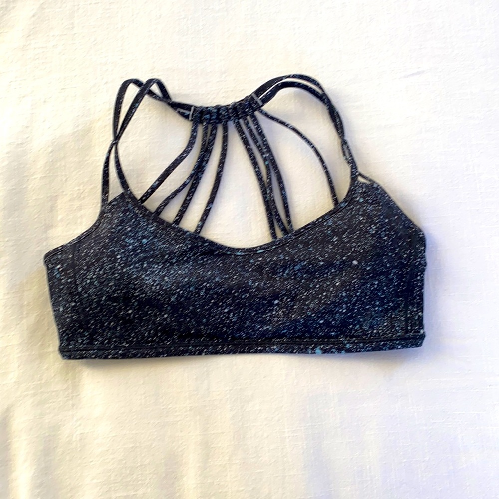 Lululemon lightweight sports bra